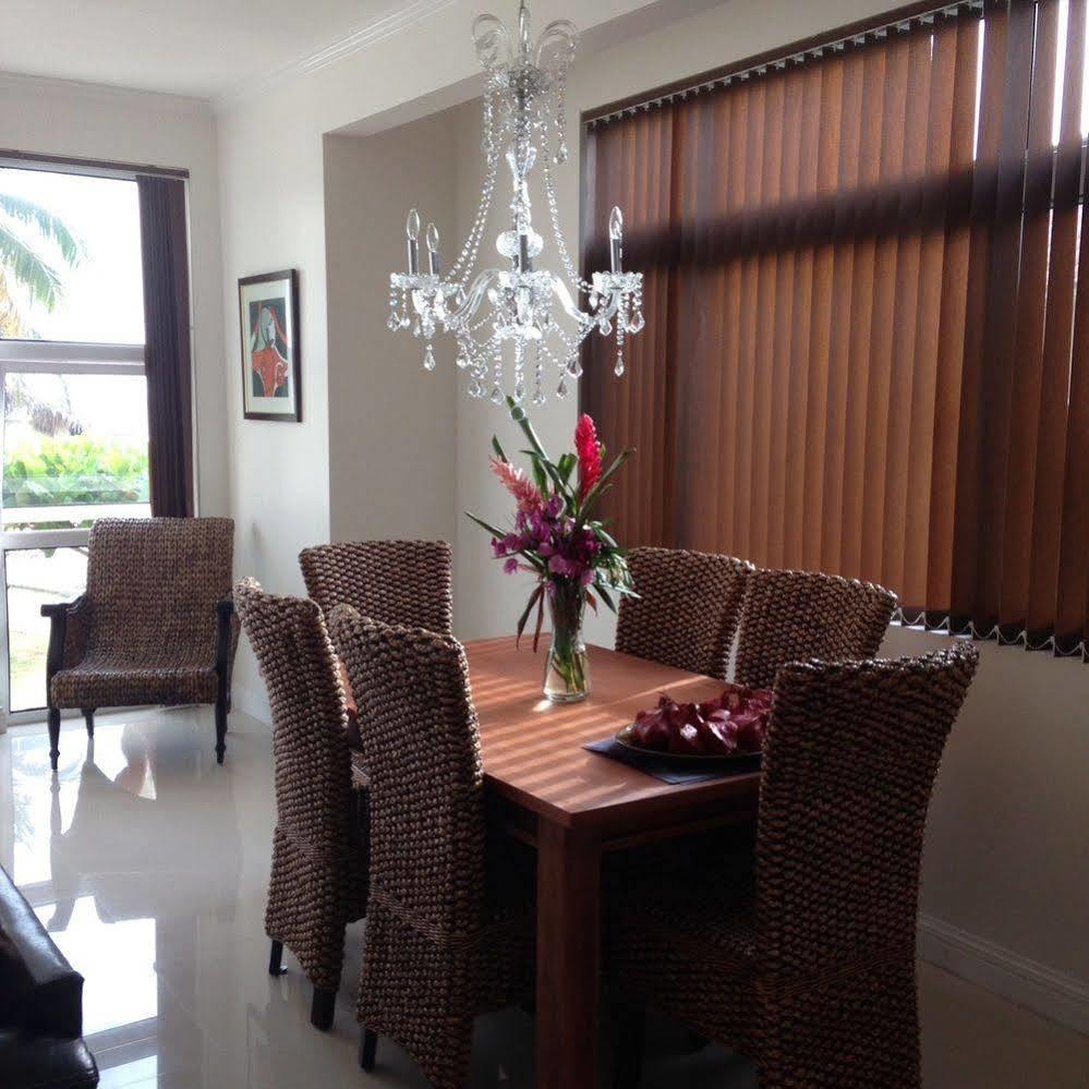 Whispering Seas Jamaica Appartement Ocho Rios Buitenkant foto